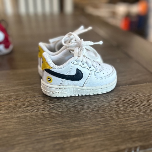 Nike Air toddler 4C - Picture 1 of 6